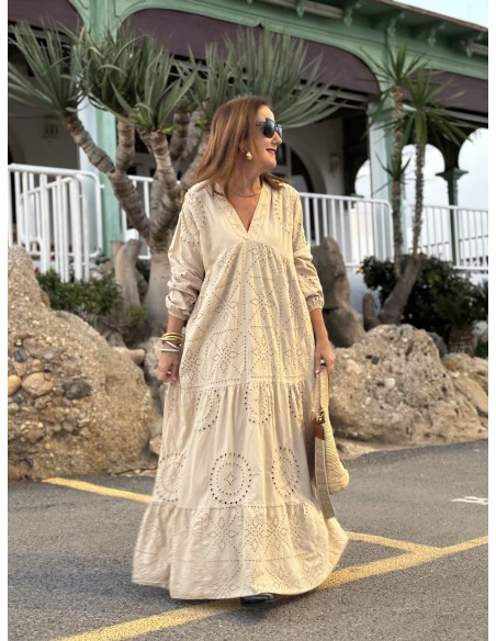 💚 Vestido Bordado Inglés Camel: Elegancia y Estilo sin Esfuerzo 🌟