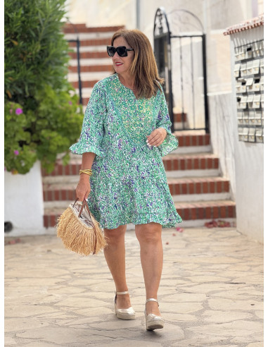 Vestido corto estampado verde con pecherín bordado