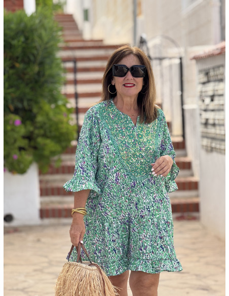 Vestido corto estampado verde con pecherín bordado