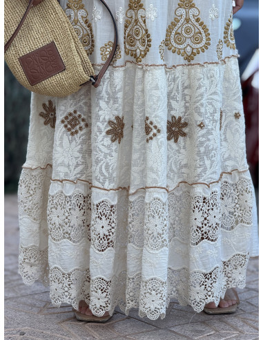 🌾 Vestido Boho Crudo Bordado con Dorado