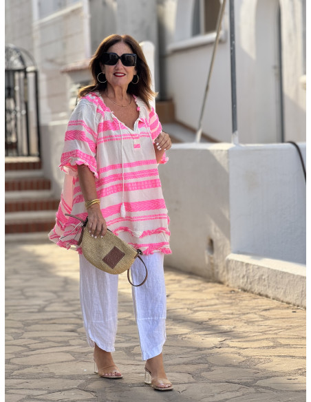 Blusón Crudo con Bordado Flúor Rosa