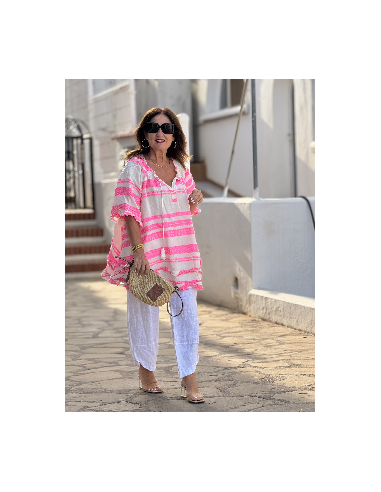 Blusón Crudo con Bordado Flúor Rosa