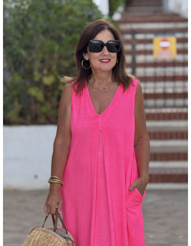 💖 Vestido Pink Flúor con Bolsillos y Escote Pico