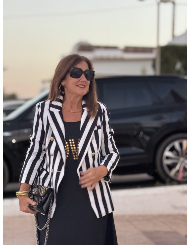 🖤 Chaqueta de rayas blancas y negras con...