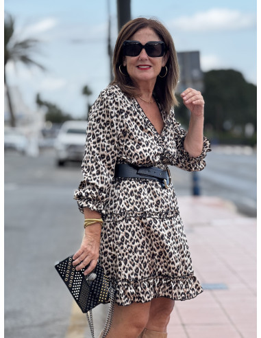 Vestido corto animal print con escote pico