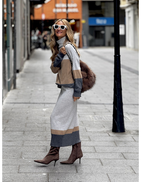 Conjunto dos piezas en franjas grises y camel