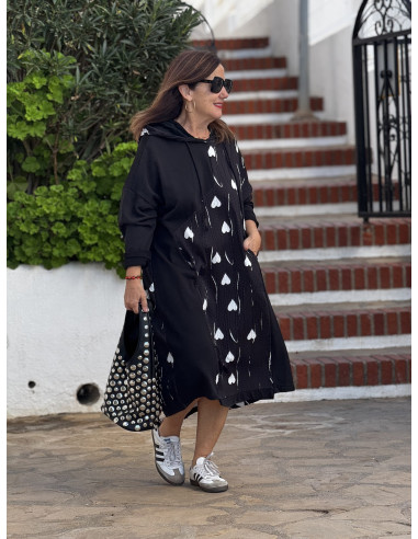Vestido combinado con capucha y bolsillos...
