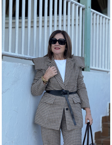 Conjunto de chaqueta y pantalón de cuadros con...