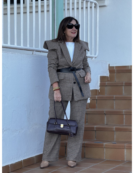 Conjunto de chaqueta y pantalón de cuadros con efecto hombreras