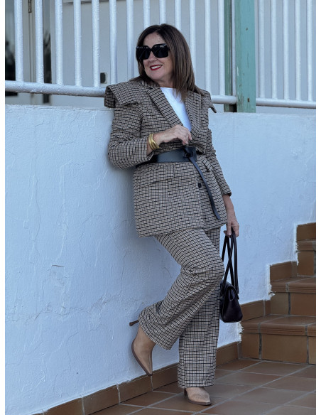 Conjunto de chaqueta y pantalón de cuadros con efecto hombreras