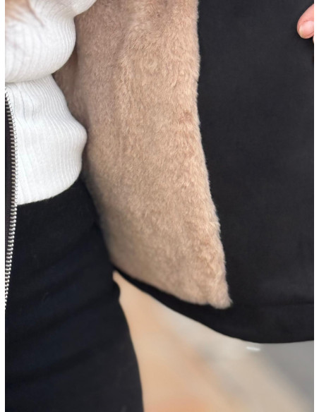 Chaqueta Negra Efecto Ante con cuello de Pelo