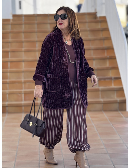 Kimono acolchado de terciopelo granate
