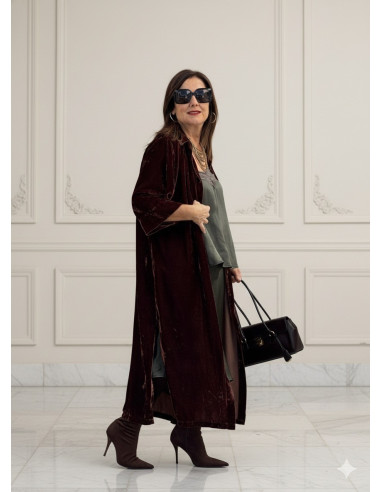 Kimono largo de terciopelo con aberturas...