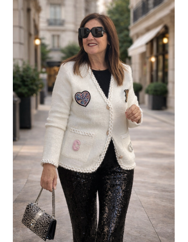 🌟 Chaqueta de Punto en Crudo con Detalles Joya...