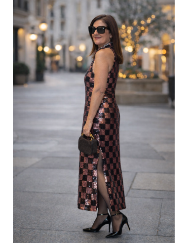 Vestido halter de lentejuelas rosas y negras...