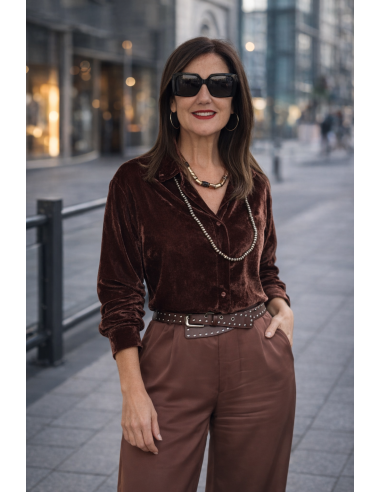 Camisa de terciopelo marrón teja