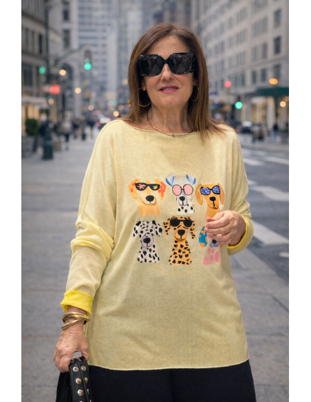 Suéter Amarillo Efecto Lavado con Estampado de Perros