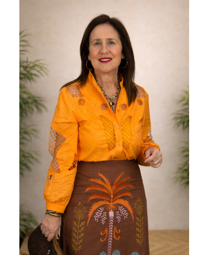 Camisa Naranja Bordada con Calados y Forro Interior