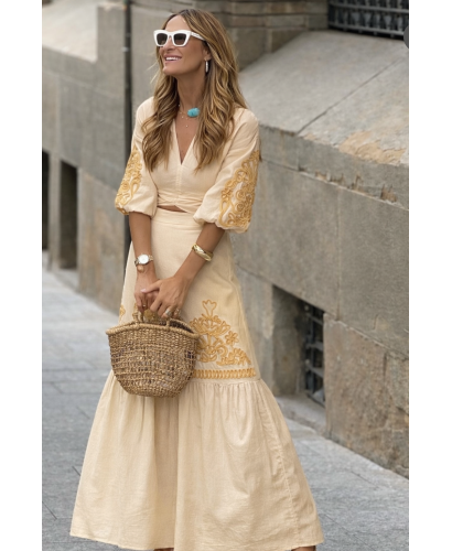 Conjunto de Dos Piezas Crudo: Falda y Cuerpo
