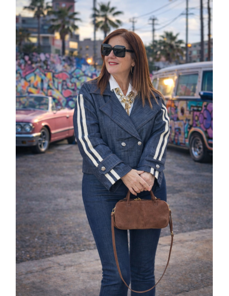 Chaqueta Vaquera Cruzada con Tribanda en Manga