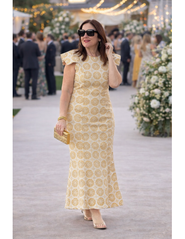 Vestido Bordado Amarillo con Hombreras