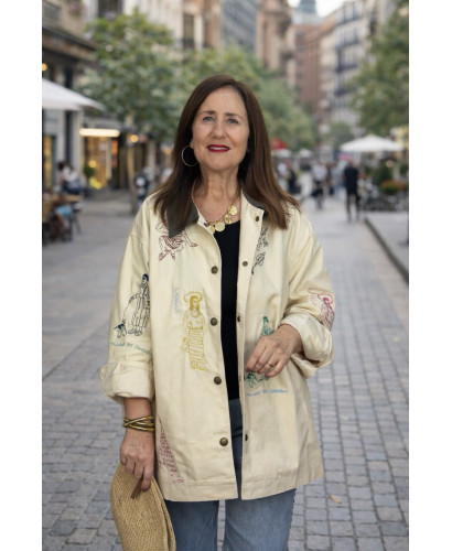 Chaqueta cruda con bordado multicolor y cuello en tono...