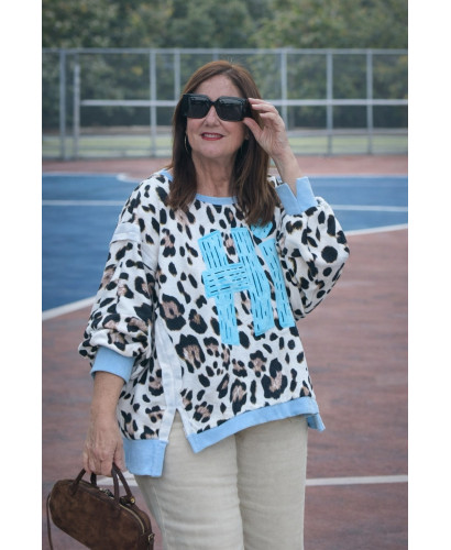 Sudadera Animal Print Hi celeste 2