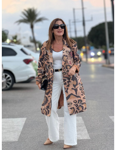 Abrigo de antelina con estampado animal y...