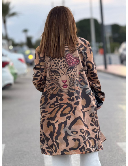 Abrigo de antelina con estampado animal y bolsillos