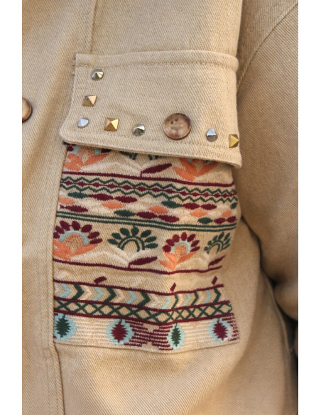 Cazadora Denim Bordada Flecos Ivory