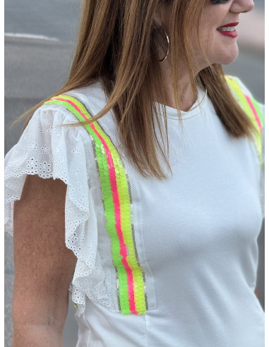 Camiseta Sin Mangas con Volante Bordado y...