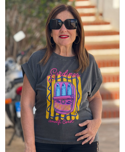 Camiseta gris efecto lavado con sardinas