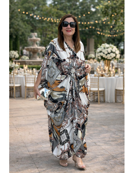 Vestido satén con broche central y estampado