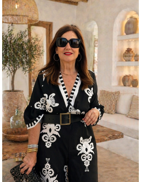 Mono negro estampado blanco