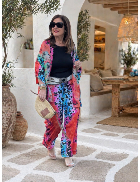 Conjunto kimono y pantalón estampado efecto seda