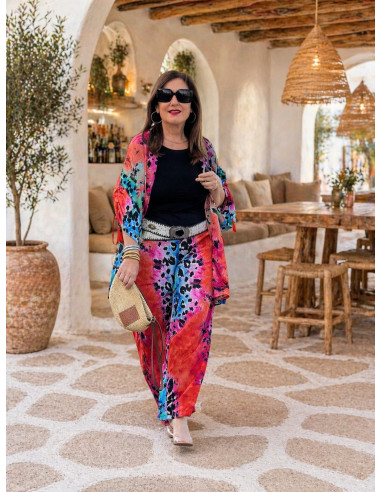 Conjunto kimono y pantalón estampado efecto seda