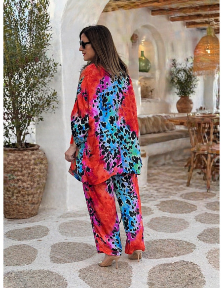 Conjunto kimono y pantalón estampado efecto seda