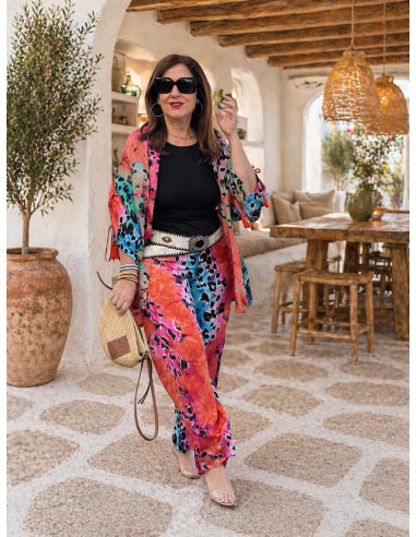 Conjunto kimono y pantalón estampado efecto seda