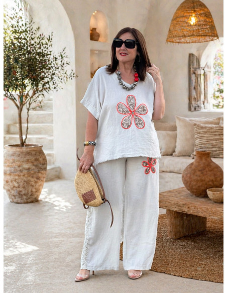 Conjunto lino bordado flor lentejuelas crudo