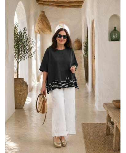 Camiseta negra detalle letras 2