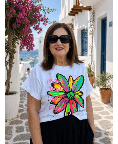Camiseta blanca margarita flúor peace