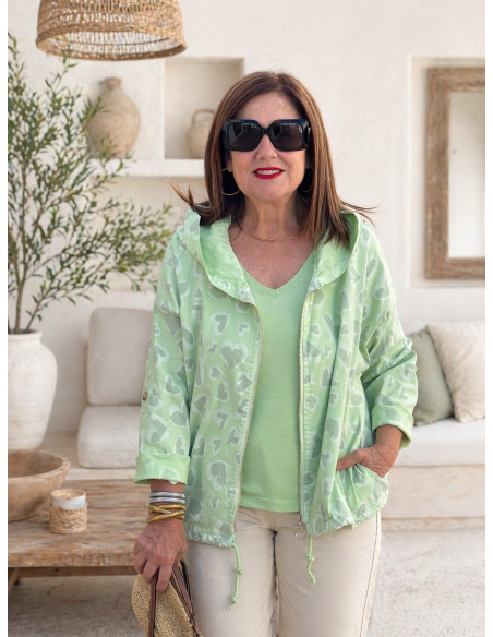 Chaqueta Fina Verde con Corazones y Capucha