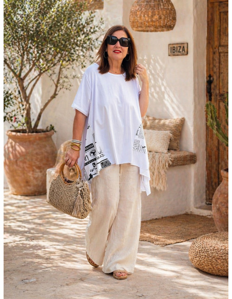 Camiseta blanca evasé con picos