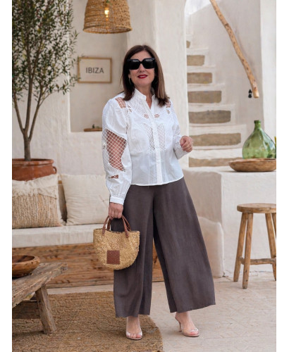 Camisa blanca Bordada con Calados 2