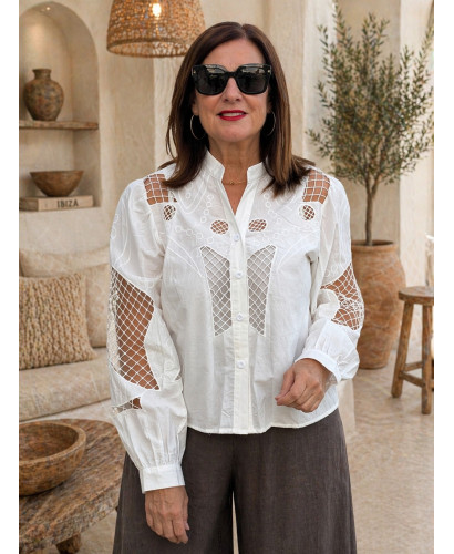 Camisa blanca Bordada con Calados