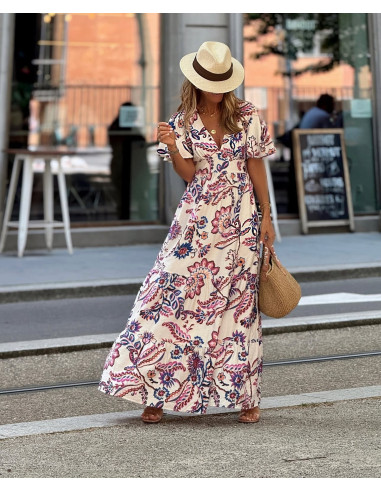 Vestido estampado con escote en pico y cintura...