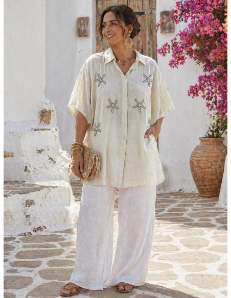 Camisa Tostada con Estrellas de Mar Bordadas
