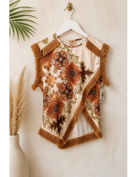 Blusa Cruzada con Flecos y Estampado Boho crudo