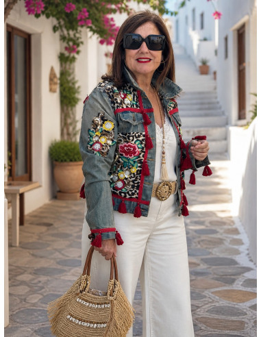 Cazadora Vaquera Bordada con Animal Print y Borlas