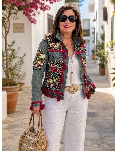 Cazadora Vaquera Bordada con Animal Print y Borlas